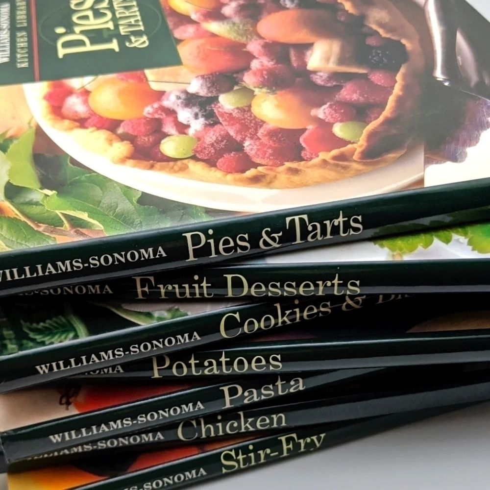 Williams Sonoma Fruit Desserts Cookbook by TIME LIFE